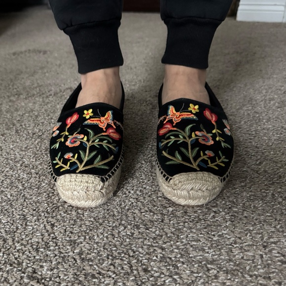 black suede Johnny Was embroidered espadrille slip-ons - Picture 3 of 6